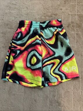 Nike boys size medium